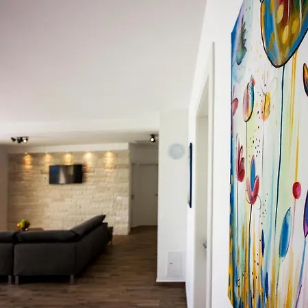 Amazing In With Wifi, Heated Swimming Pool And 2 Bedrooms Сasa de vacaciones