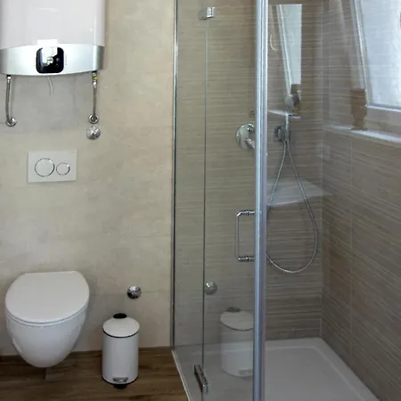 Amazing In With Wifi, Heated Swimming Pool And 2 Bedrooms Сasa de vacaciones